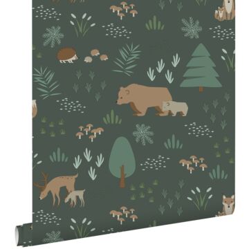carta da parati foresta con animali della foresta verde scuro